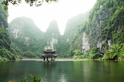 Vietnam Sightseeing: Explore the Enchanting Beauty & Must-Visit Places of Vietnam