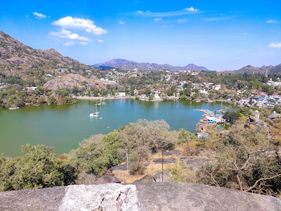 Mount Abu Tourism: Best Places to Visit in this Beautiful Hill Station in Rajasthan
