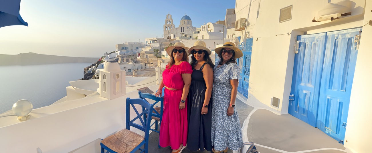 Panchhi Banoon... Udti Phiroon... - Girls trip in Greece