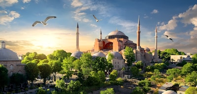 What is the difference between Istanbul and Constantinople?
