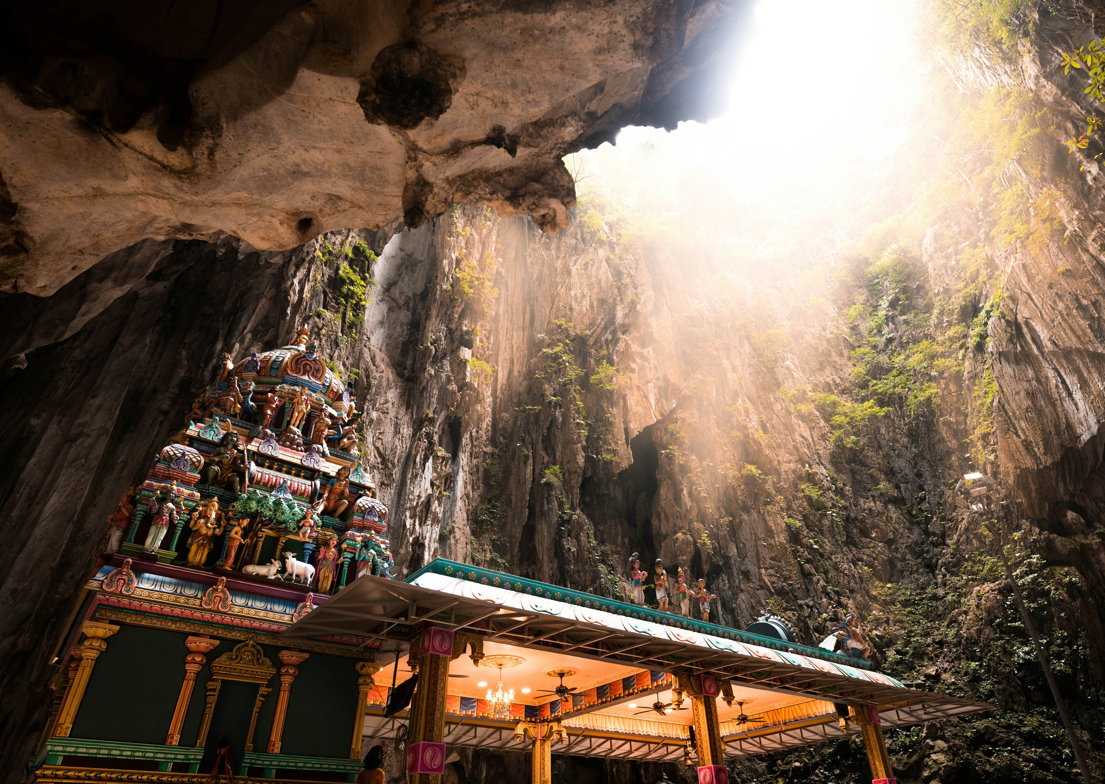 Temples to Visit and Everything Around Malaysia’s Batu Caves