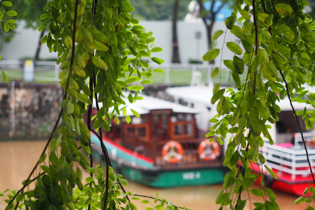 Clarke Quay: A Vibrant Blend of History, Nightlife and Adventure in the Heart of Singapore