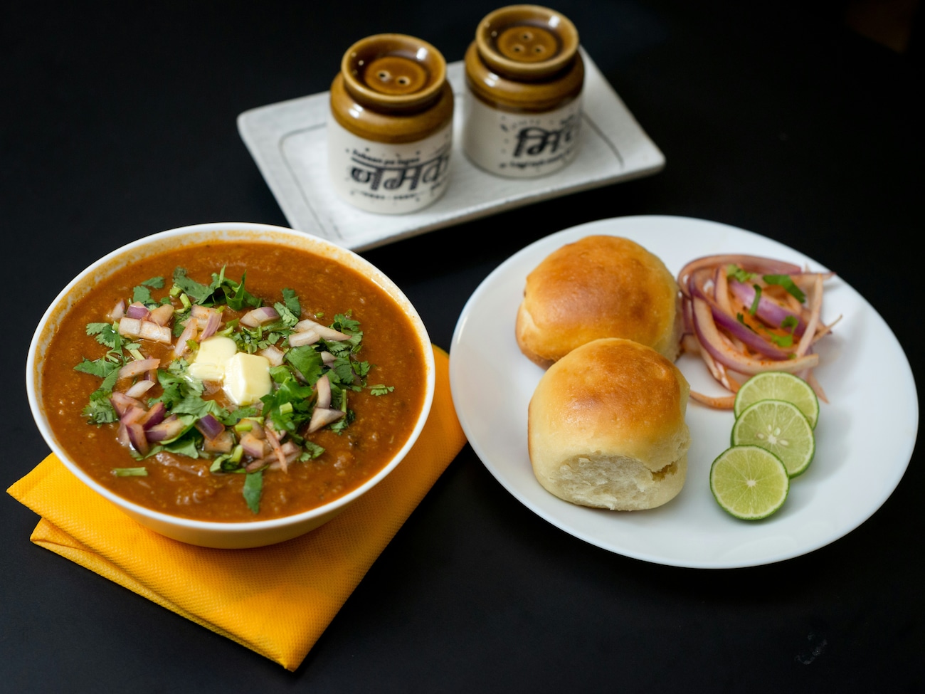 Dining in Pune? These Iconic Restaurants  Demand a Spot on Your Itinerary