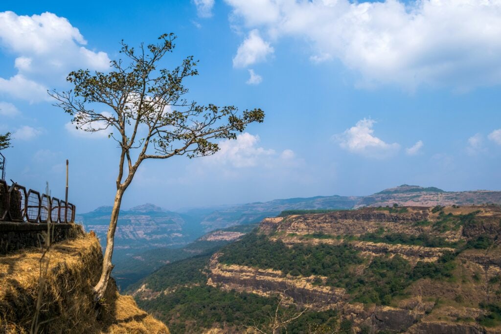 Places to Visit Near Lonavala for Perfect Weekend Getaway