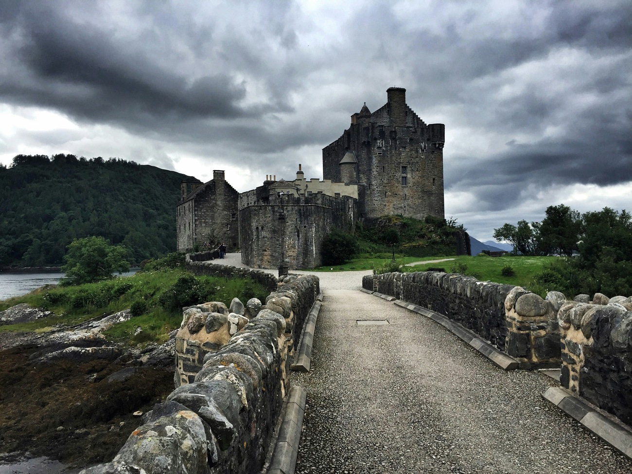 Witnessing the Splendid Castles in Scotland