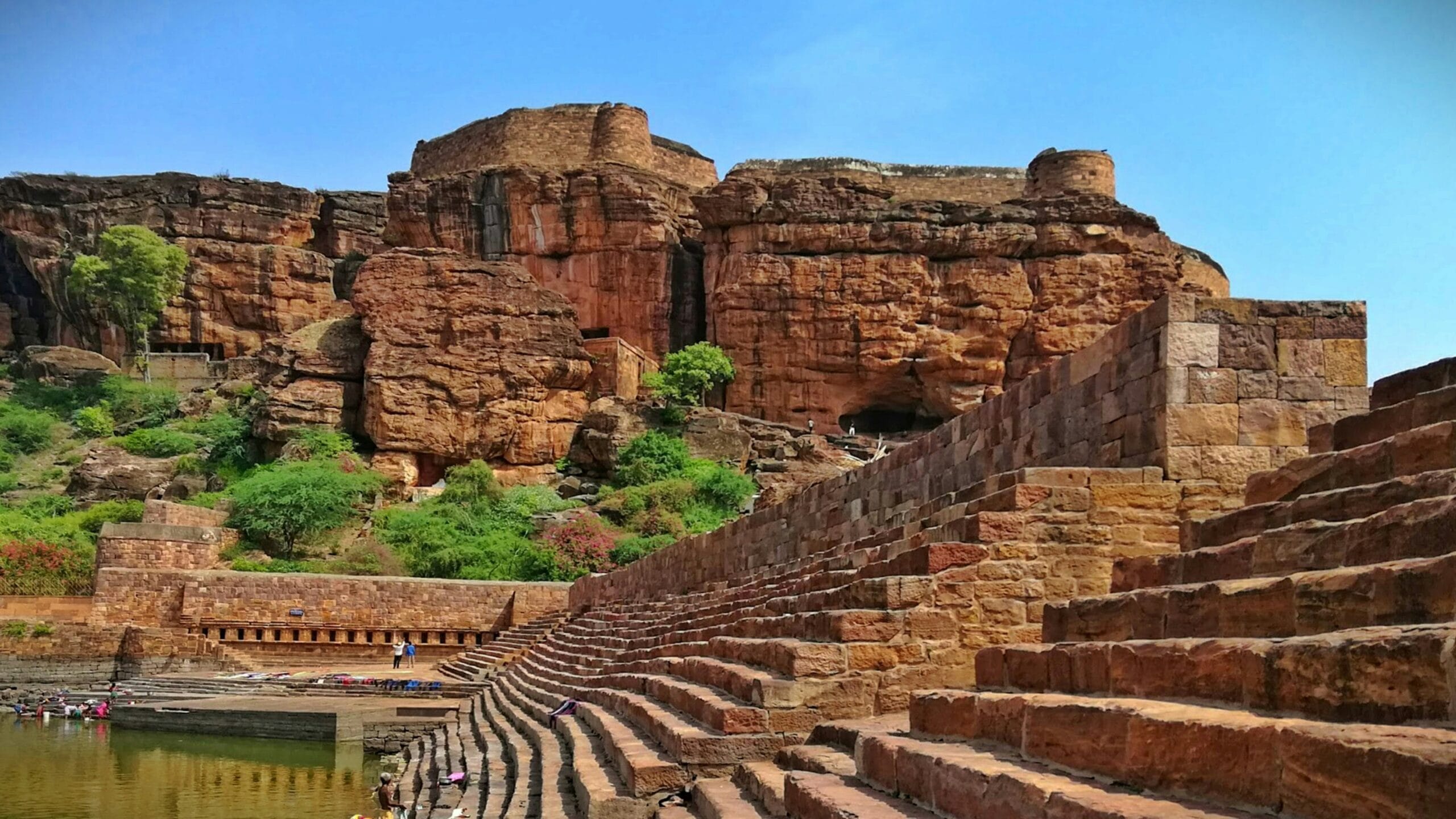 Climb Up to the Badami Fort 