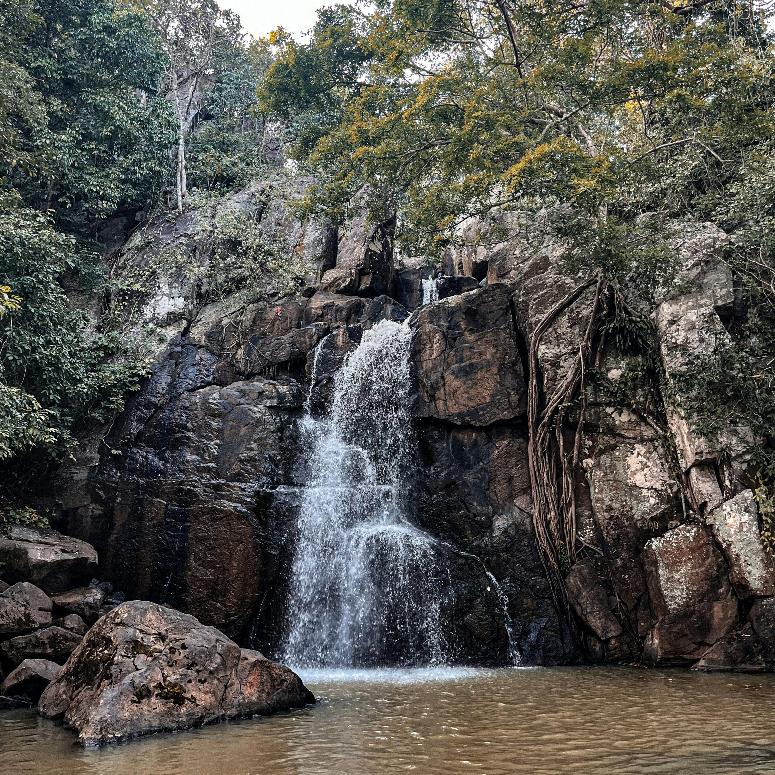 Daringbadi Waterfall