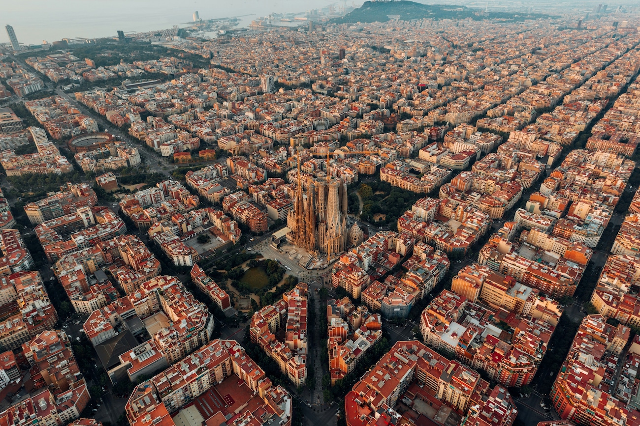 Witness the Best Tourist Spots in Barcelona