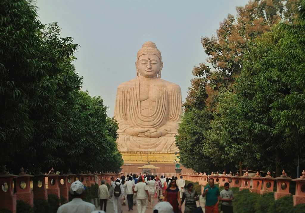 Famous Temples in Bodh Gaya for a Spiritual Journey